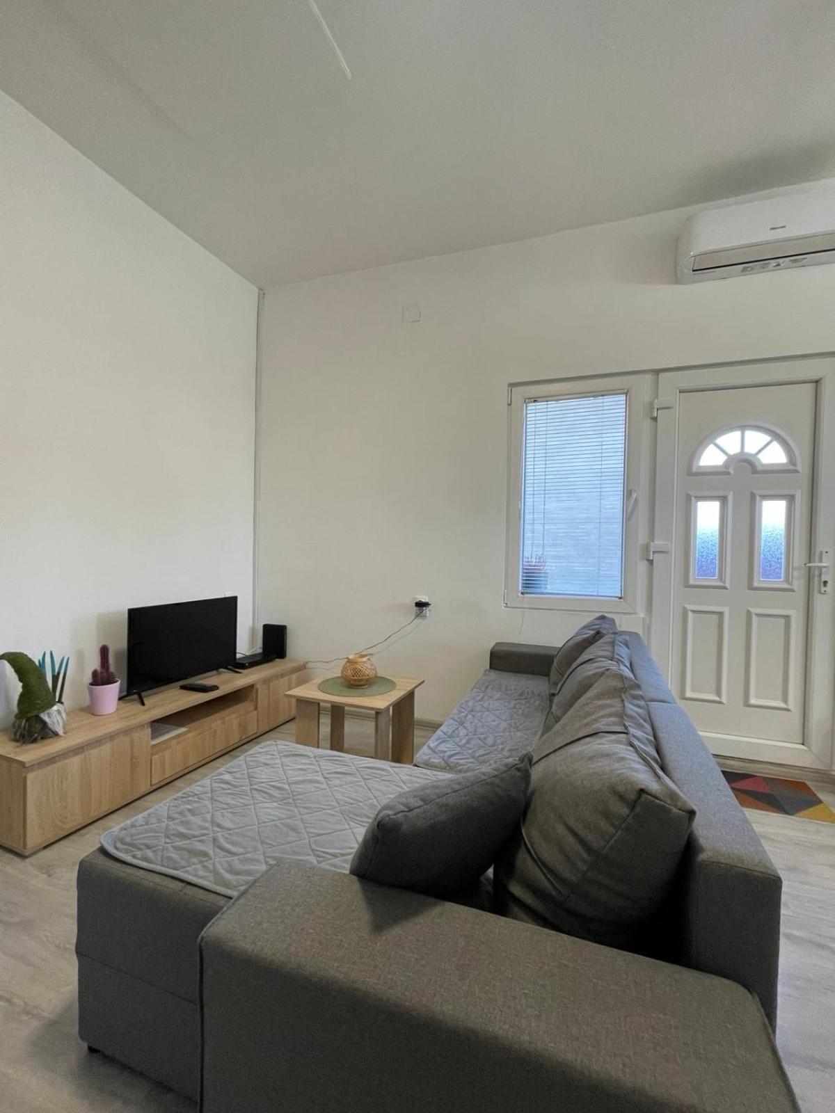 Apartman Arthur Кикинда Экстерьер фото